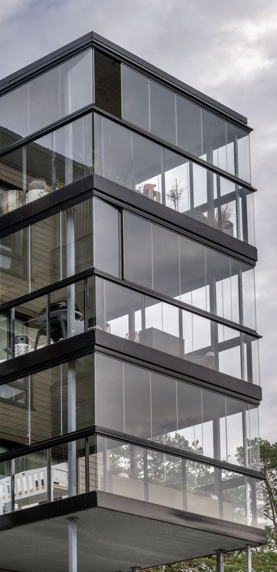 Innglasset balkong - vertikal utsikt